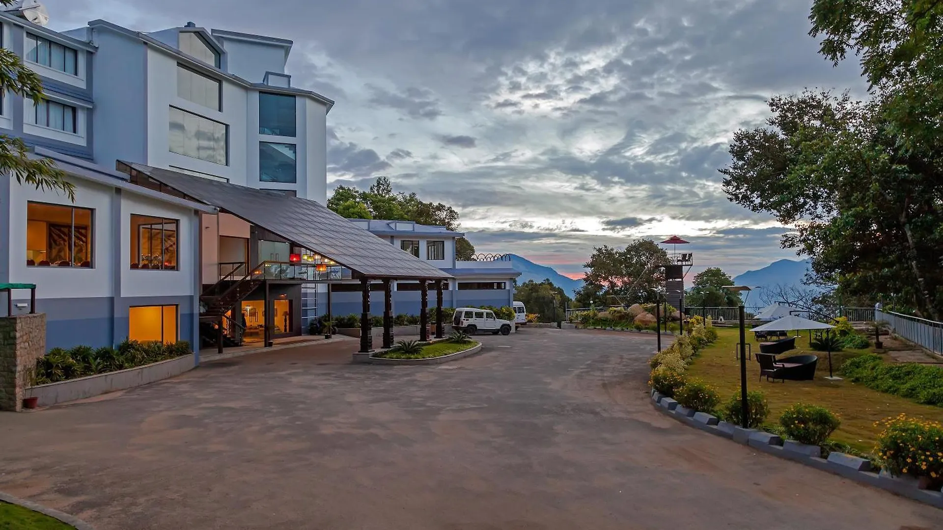 Sterling Munnar Hotel Resort