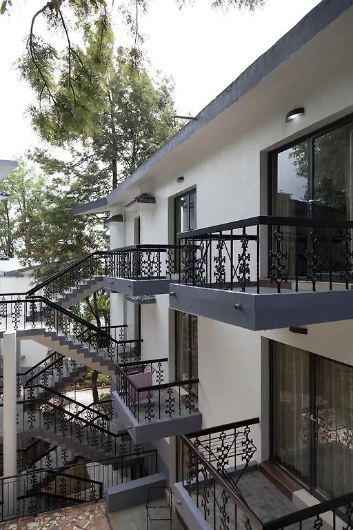 Sterling Munnar Hotel 4*,  India